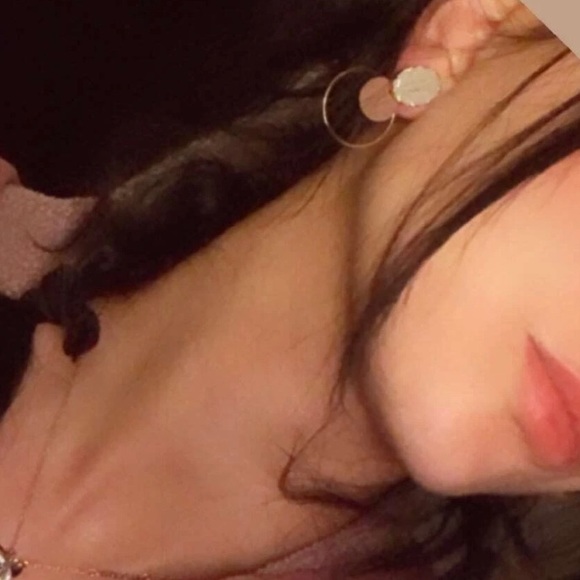 LAST Pair! Minimalist abstract taupe gold colorblock hoop earrings - Picture 5 of 9